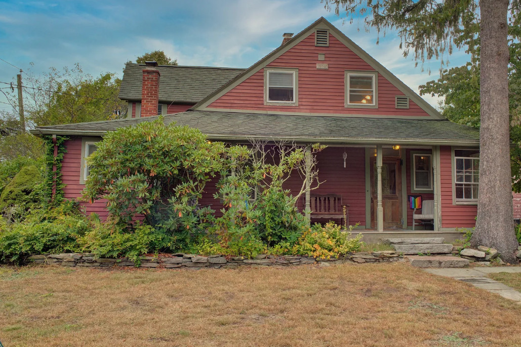 Pretty setting! Pretty house! Big outbuilding! Two acres in Connecticut. $245,900