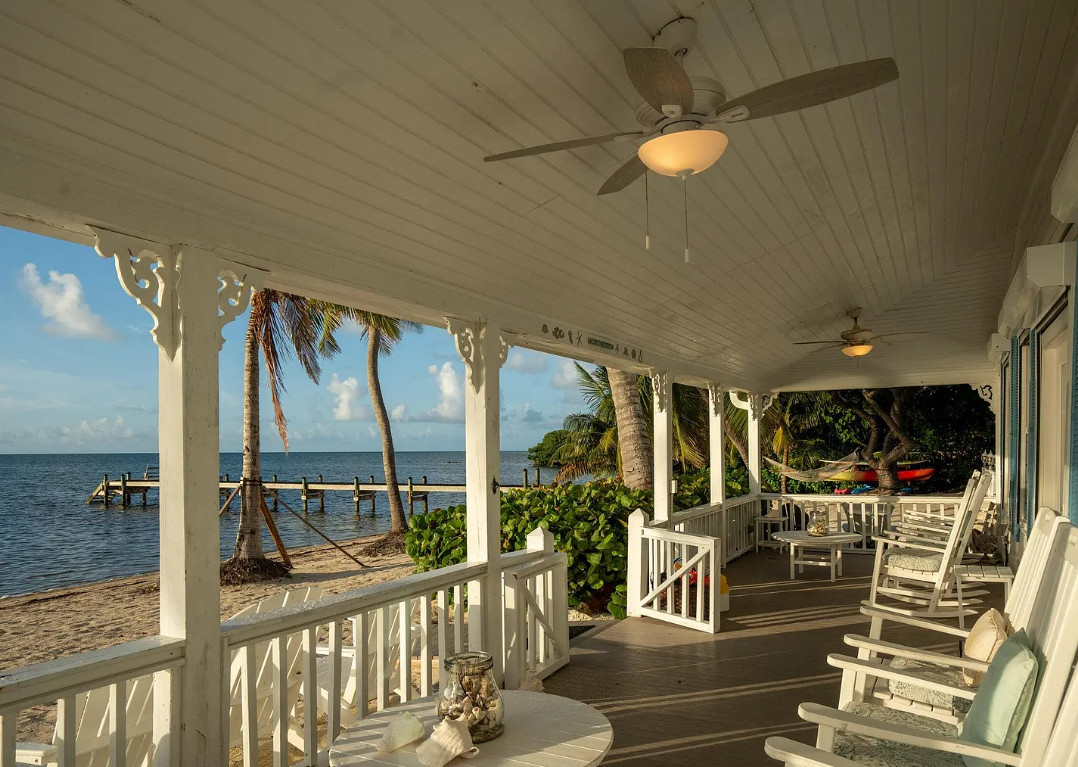 Dream Property Time! “The Last Resort”, C. 1922. Over an acre in Florida. $6,700,000