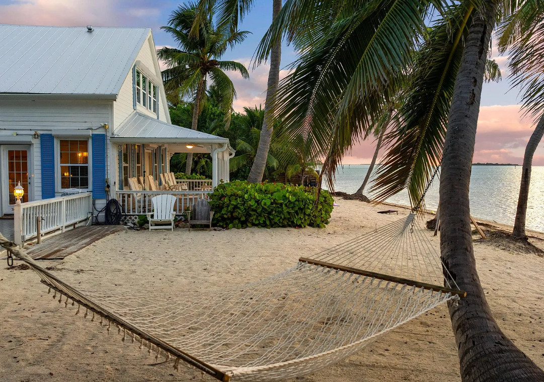 Dream Property Time! “The Last Resort”, C. 1922. Over an acre in Florida. $6,700,000
