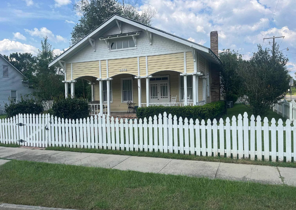 This is pretty! Circa 1890 in Louisiana. $289,000