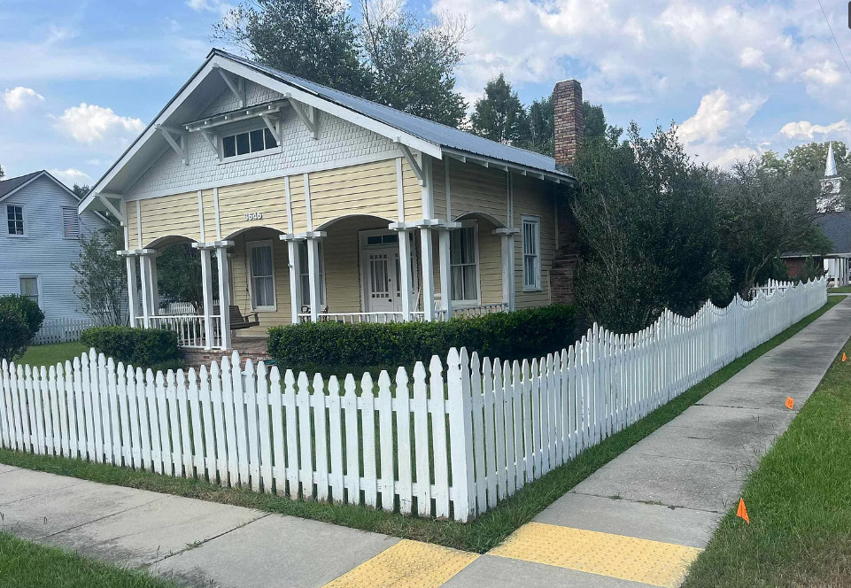 This is pretty! Circa 1890 in Louisiana. $289,000