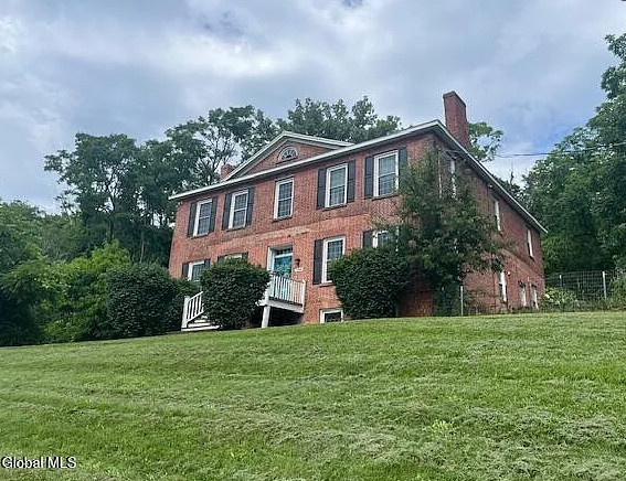 On 29 acres in New York. Circa 1776. $449,900