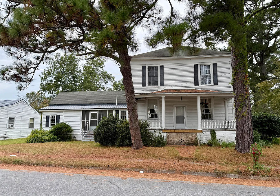 Diamond in the Rough! Circa 1853 in North Carolina. $129,500