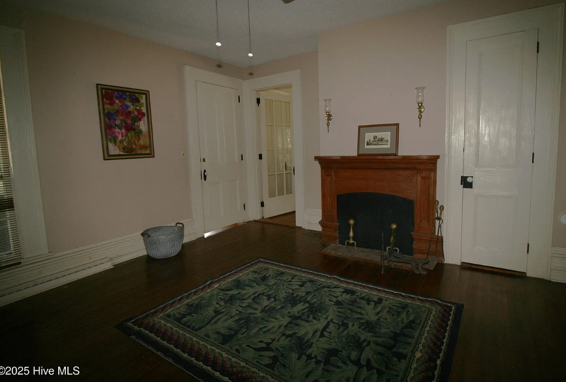 Beautiful staircase! Not far from Outer Banks. C. 1869 in North Carolina. $259,900