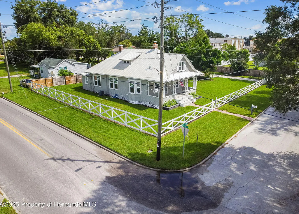Nice curb appeal! Pretty interior! Circa 1912 in Florida. $299,900