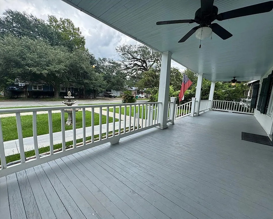 Double porch love! Circa 1890 in Louisiana. $270,000