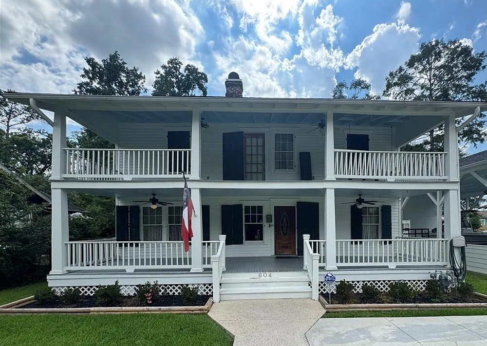 Double porch love! Circa 1890 in Louisiana. $270,000