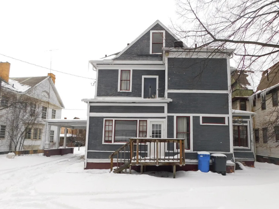 Porch goals! Circa 1900 in Ohio. $140,000