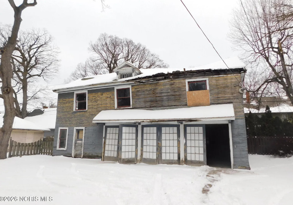 Porch goals! Circa 1900 in Ohio. $140,000