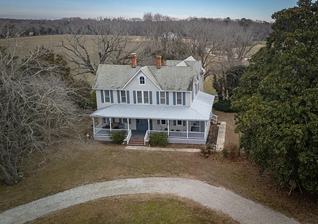 Pretty setting! Over two acres in Virginia. C. 1903. $359,000