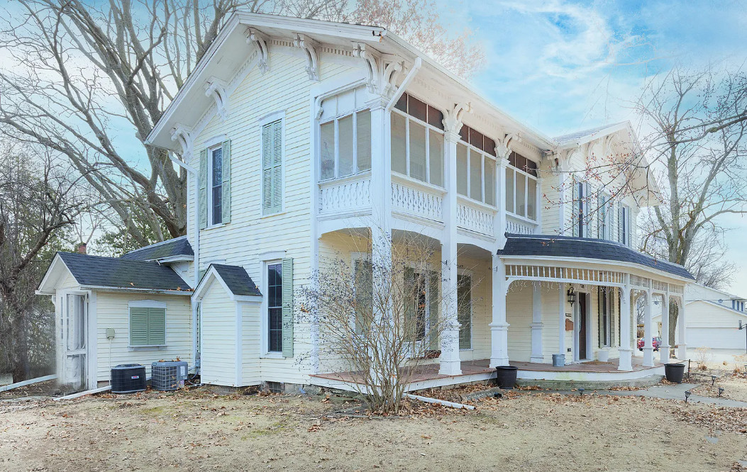 Pretty interior! Nice kitchen! Circa 1897 in Illinois. $189,900