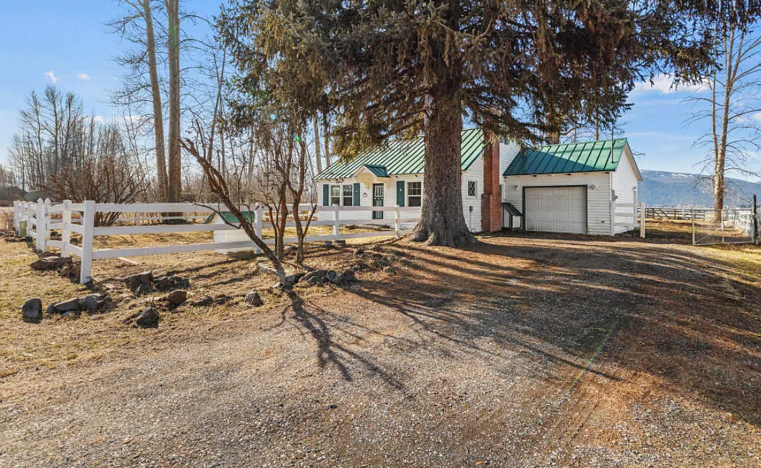 Cute house in Oregon! C. 1938. Over two acres. $385,000