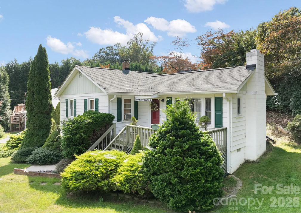 TWO houses. Pretty landscaping! “Dogwood Slopes”, C. 1948 in North Carolina. $389,000