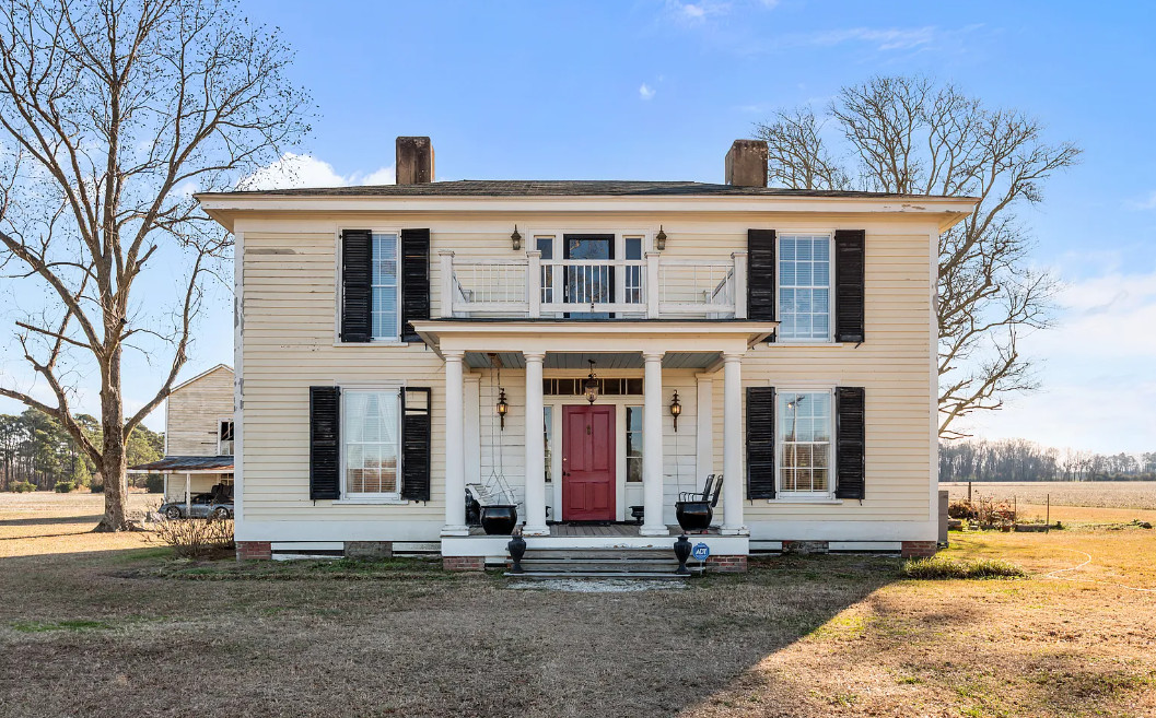 Pretty details! Circa 1853. One acre in North Carolina. $388,000