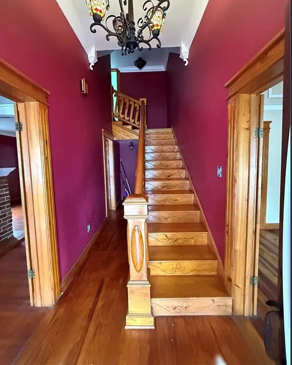 Look at the porch details! Circa 1900 in Louisiana. $130,000