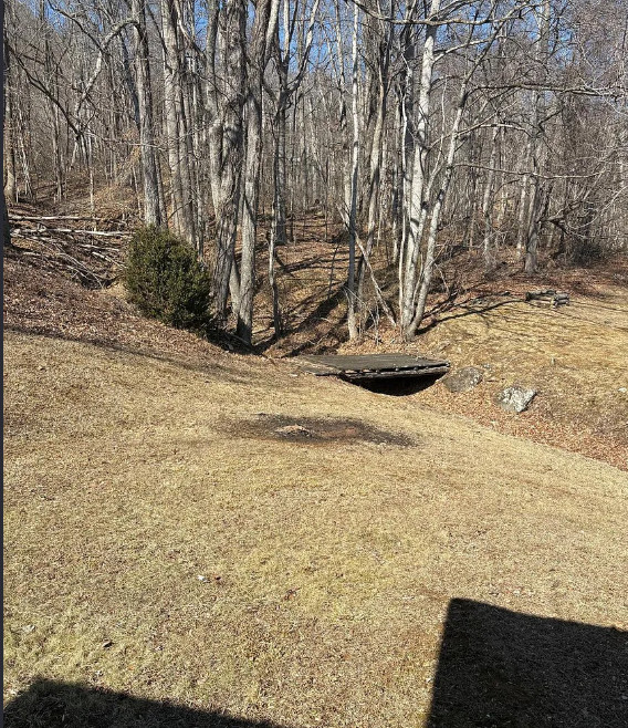 Great vacation spot in Burnsville, North Carolina! Circa 1940. $139,900