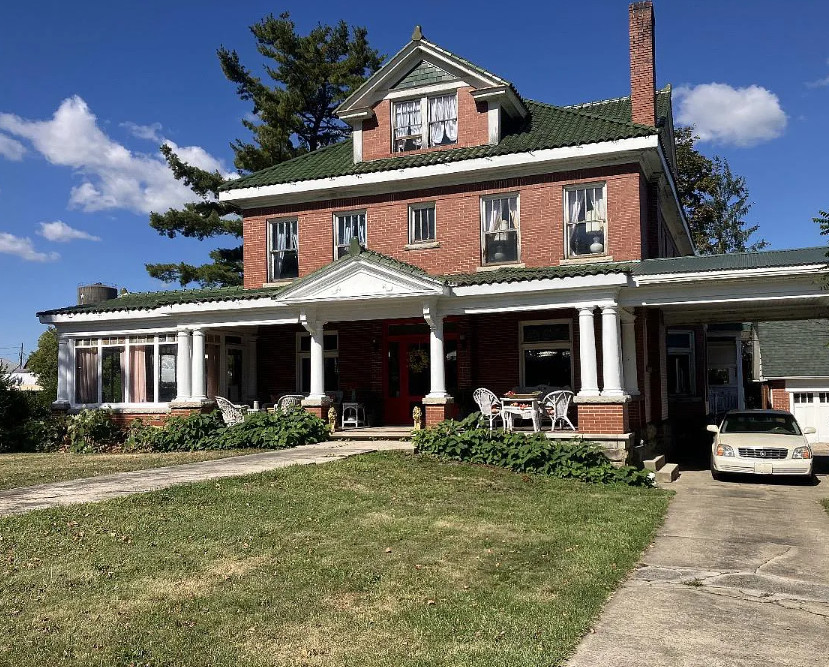 Has a guest apartment! 9 beds/4 baths. One acre in Pennsylvania. $220,000
