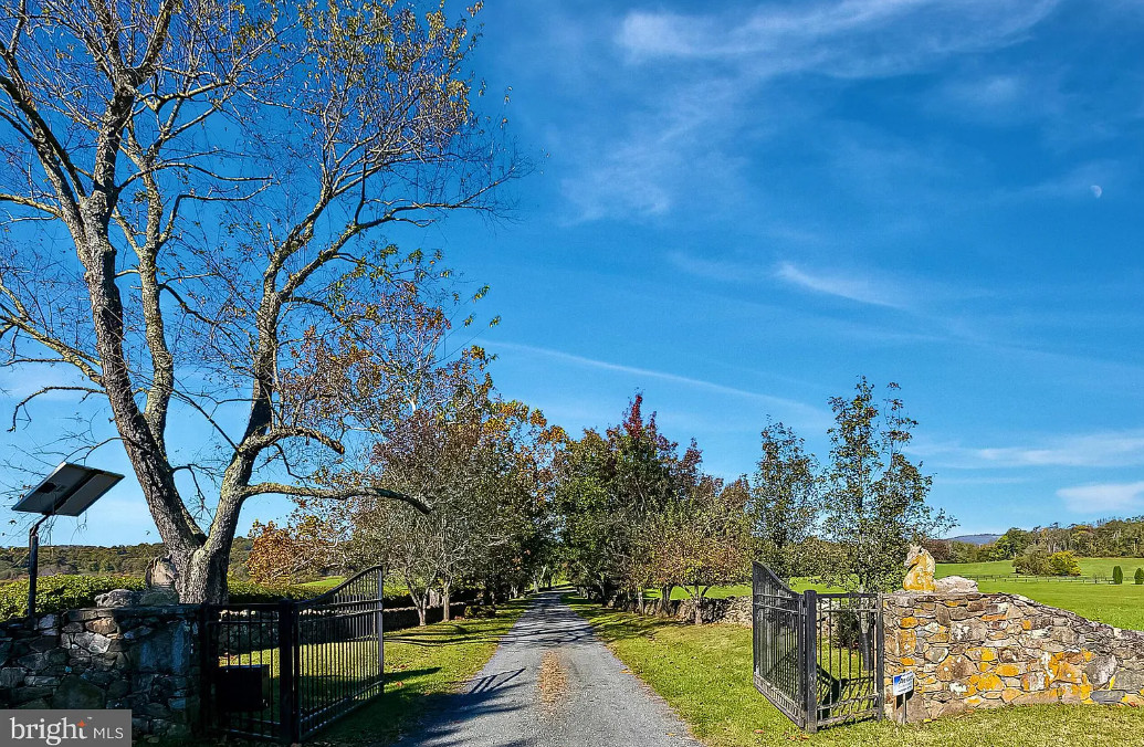 Wow! Virginia\'s most expensive old house listing! Bollingbrook, C. 1809