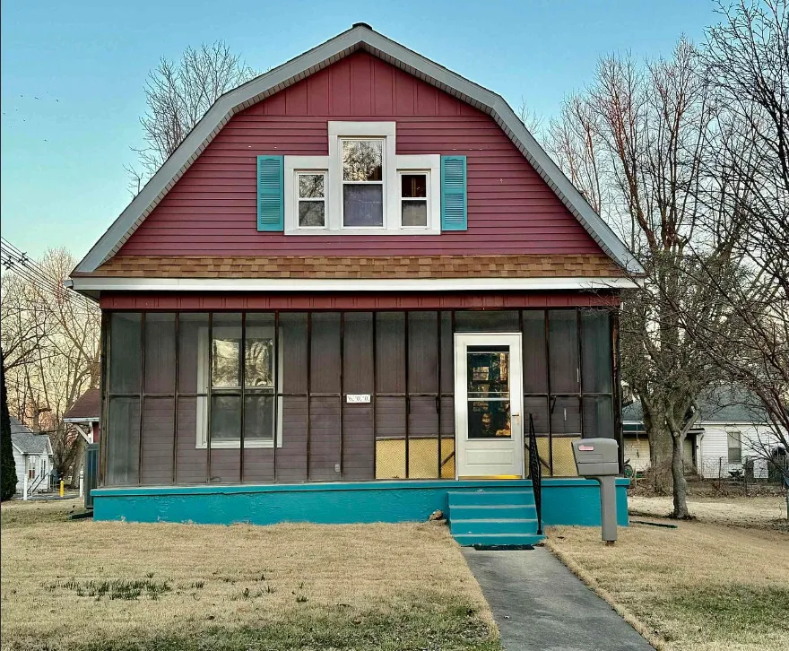 Wasn&rsquo;t expecting that interior! Circa 1930 in Illinois