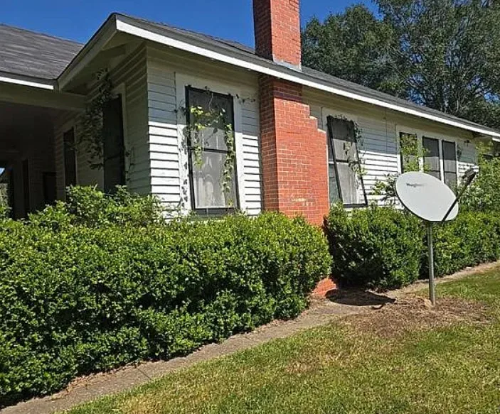 This has potential! Circa 1919. One acre in Louisiana. $74,900