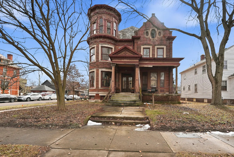 $199,900! Look at the staircase and entryway! C. 1876 in Indiana.