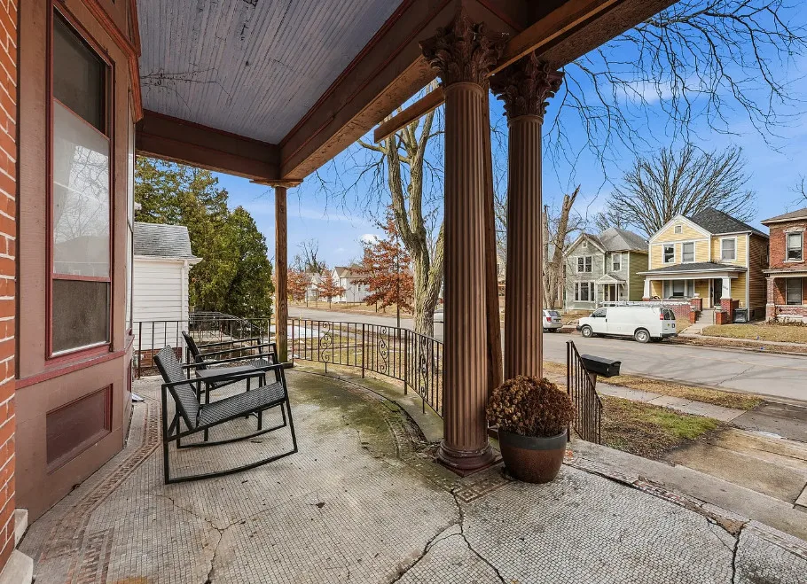 $199,900! Look at the staircase and entryway! C. 1876 in Indiana.