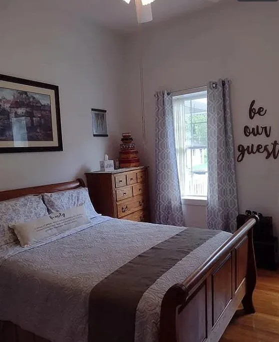 What a pretty setting! Love the rolling lawn and fountain! One acre in Kentucky. $280,000