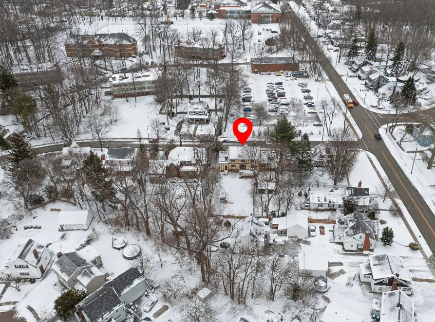 Love Tudor Style Homes! Incredible potential! C. 1930 in Ohio