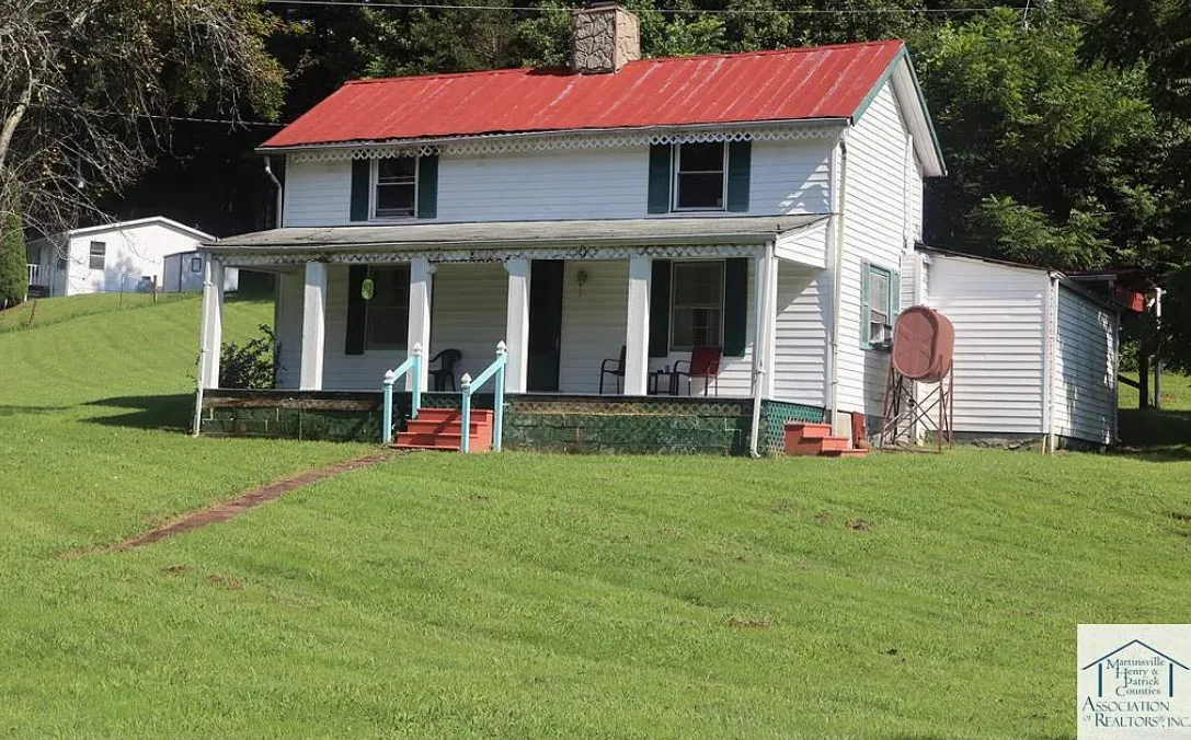 Real pretty area! C. 1920. Almost three acres in Virginia. $125,900