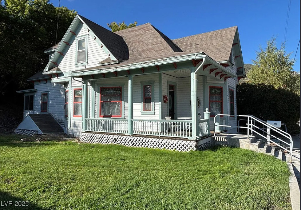 Vintage charm in Nevada! Circa 1910