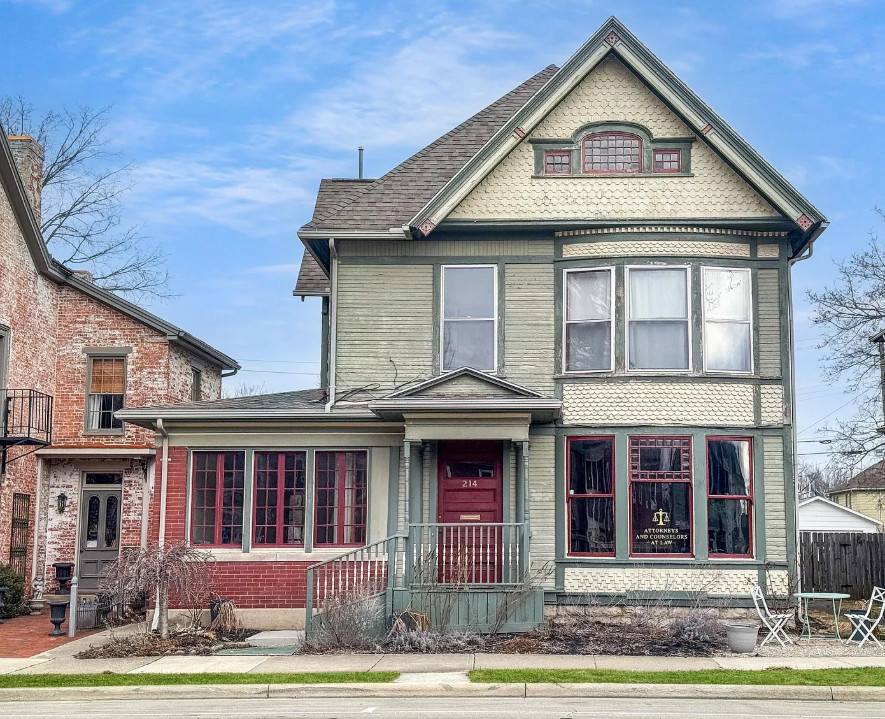 Pretty staircase and woodwork! C. 1900 in Ohio