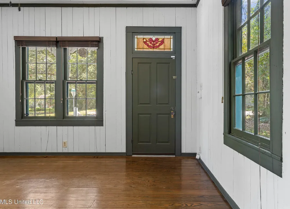 Cute House! Not far from the beach! Circa 1895 in Mississippi. $169,900