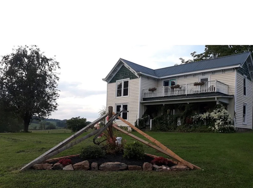 Pretty setting in a beautiful area! Five acres in Virginia