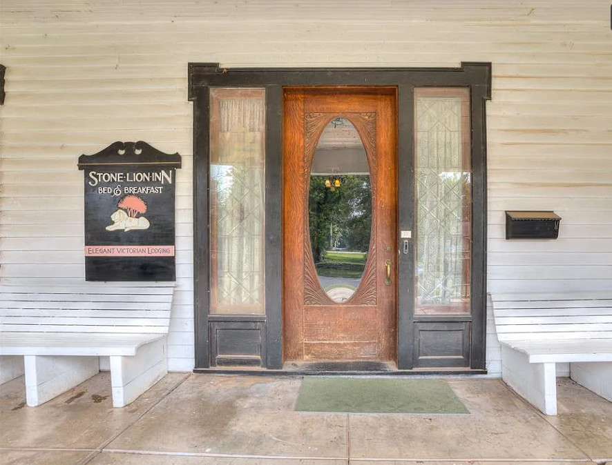 Now that&rsquo;s a stove! Stone Lion Inn Bed and Breakfast in Oklahoma