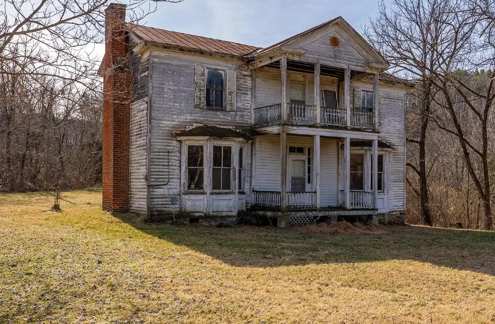 Fixer Upper Alert! On 15 Acres in Virginia