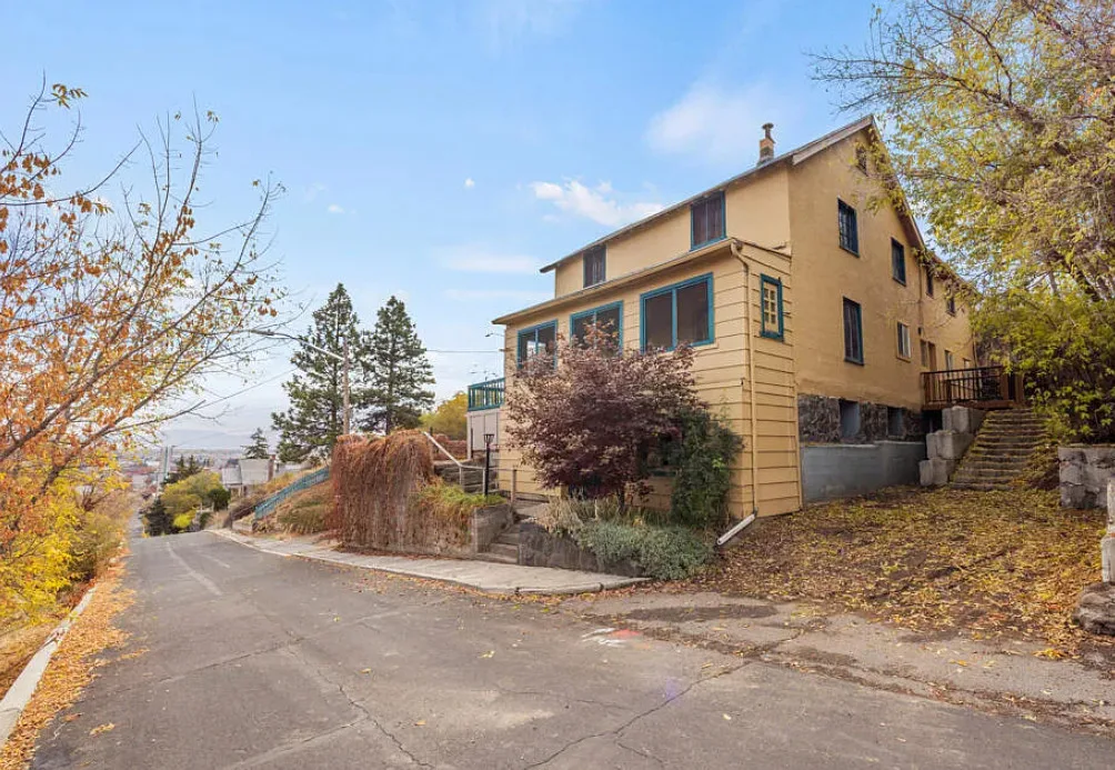 Pretty view from this charming circa 1924 house in Oregon!