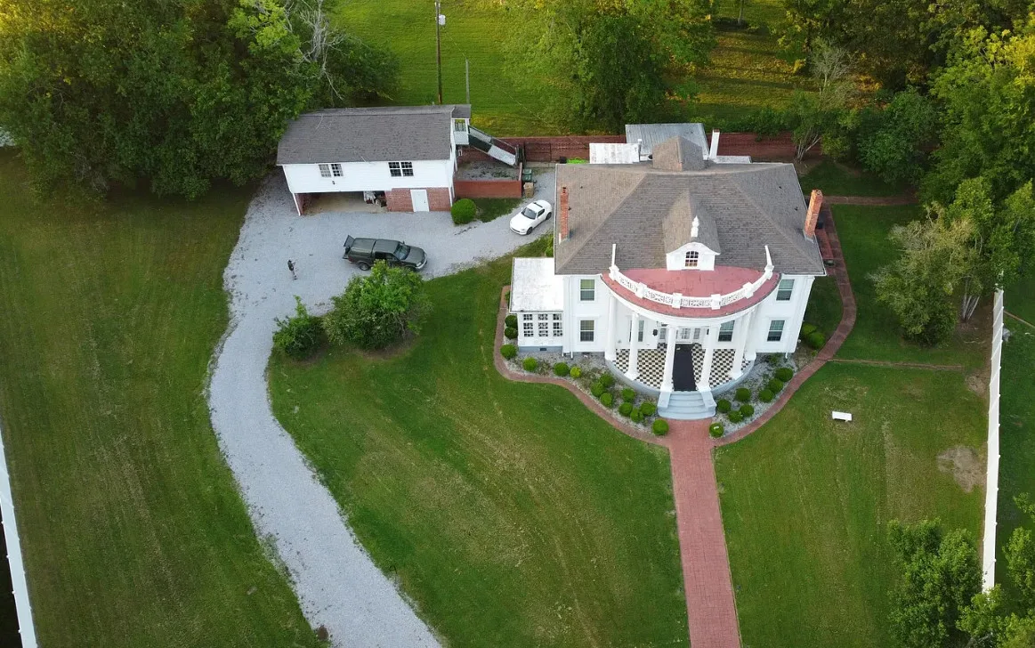 Stately! Over 5,000 square feet! Almost two acres in Alabama