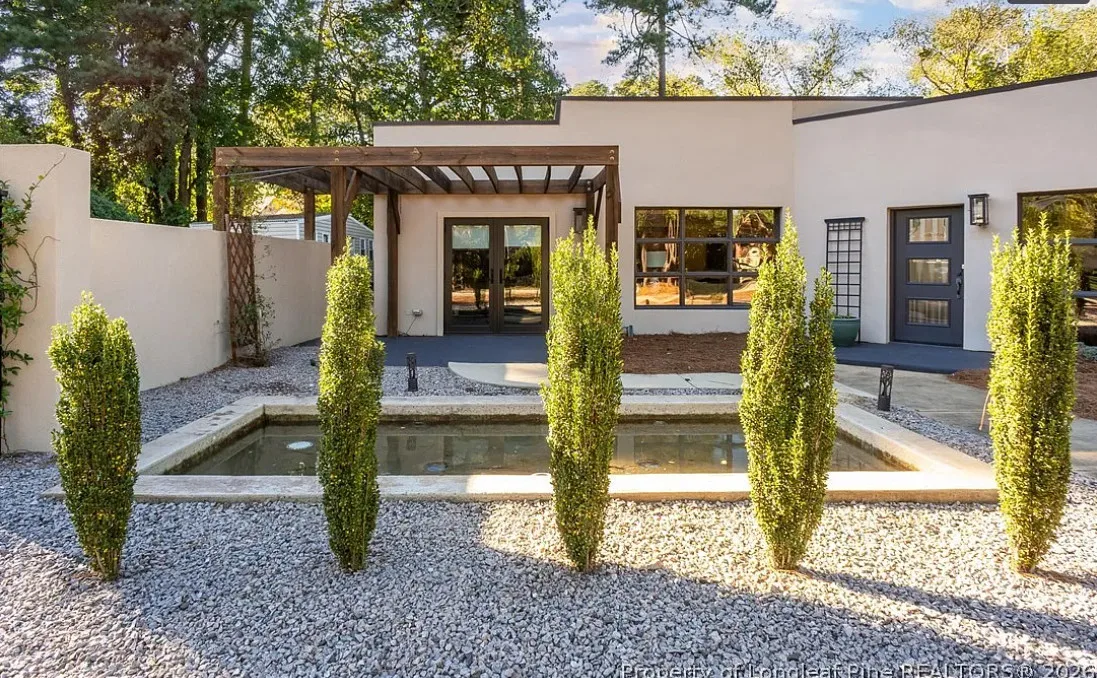 Pretty Mid-Century Modern in North Carolina. C. 1954