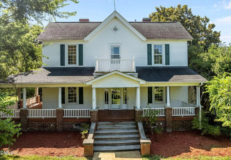 Nice pool! Circa 1910 in North Carolina. $350,000