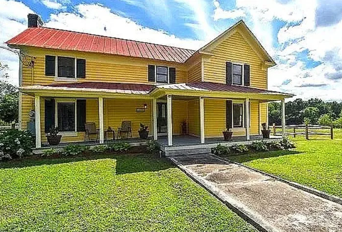 Move in ready! Nice porch! C. 1870. One acre in North Carolina. $285,000