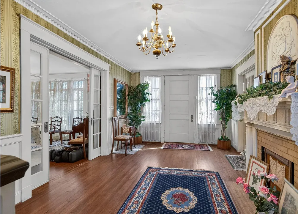 Grand exterior! Circa 1895 in Louisiana. $245,000