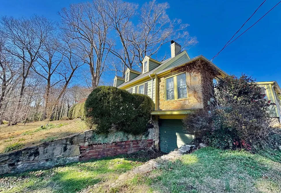 Nice Landscaping! Nice Interior! Circa 1930 in North Carolina