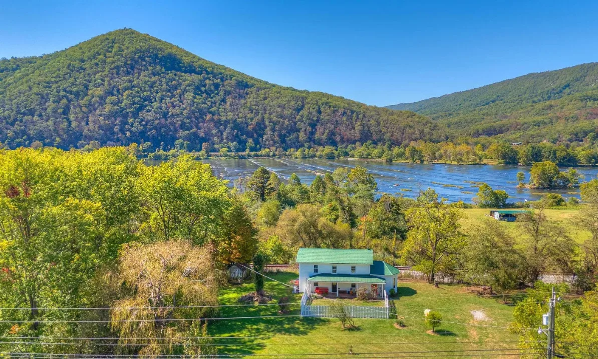 Eclectic interior! Pretty scenery! Almost two acres in Virginia.