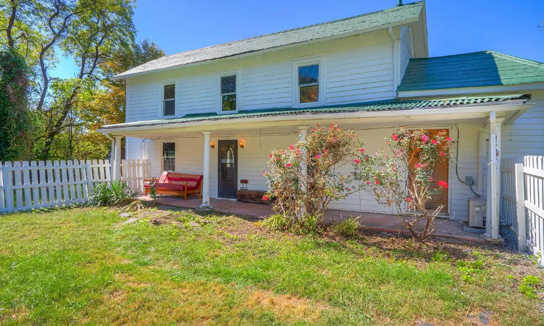 Eclectic interior! Pretty scenery! Almost two acres in Virginia.