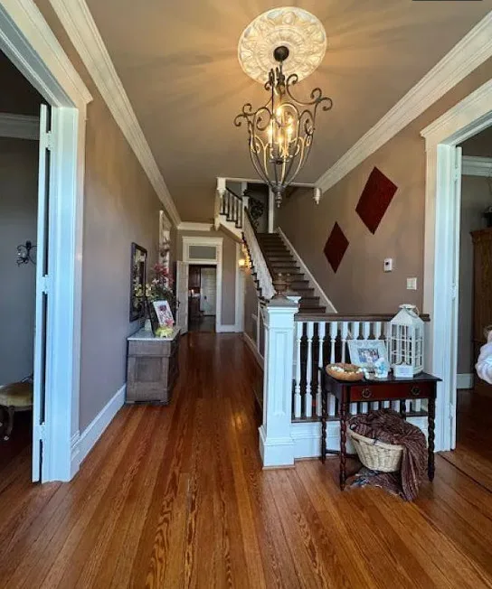 5 beds/4 baths! Over an acre in Arkansas.