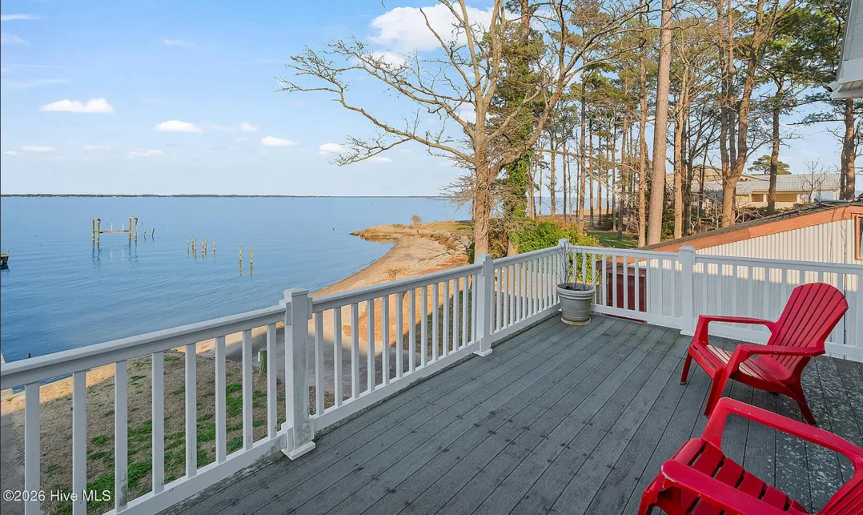 Beautiful waterfront setting! Circa 1955 in North Carolina.