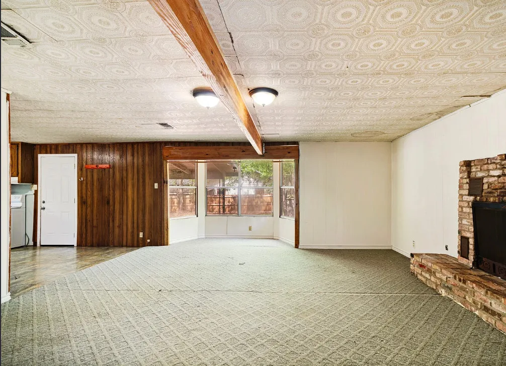 Floors could be really nice! Located in Texas.