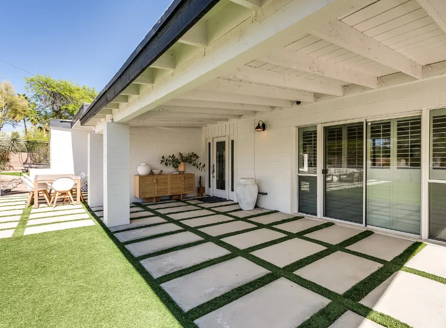 Love this house! The outdoor spaces are beautiful! C. 1958 in Arizona.