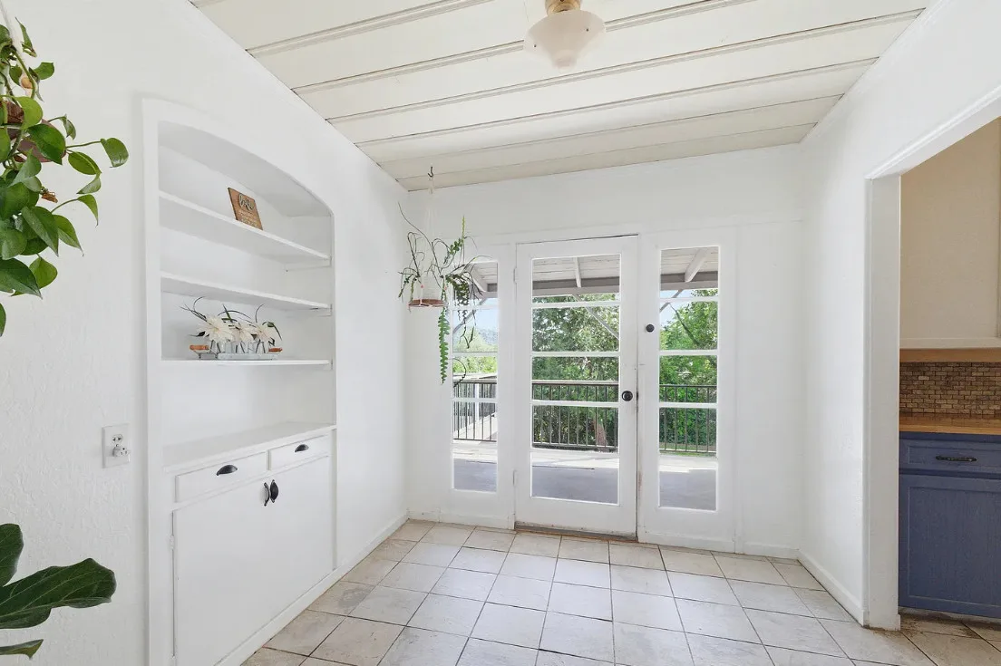 Cute house in California! Curb appeal! Circa 1949.