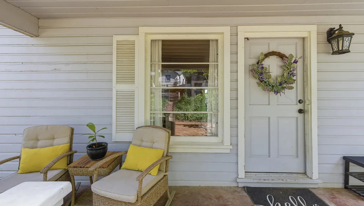 Cute house in California! Curb appeal! Circa 1949.